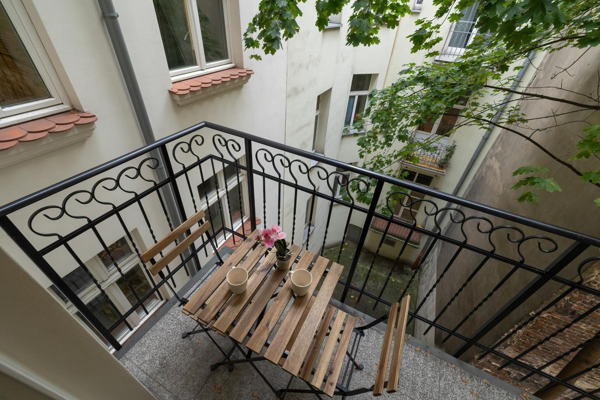 Modern & Comfy Apartment Rakowicka 6 Cracow By Renters Krakow Exterior photo